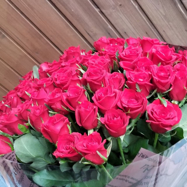 赤バラ花束